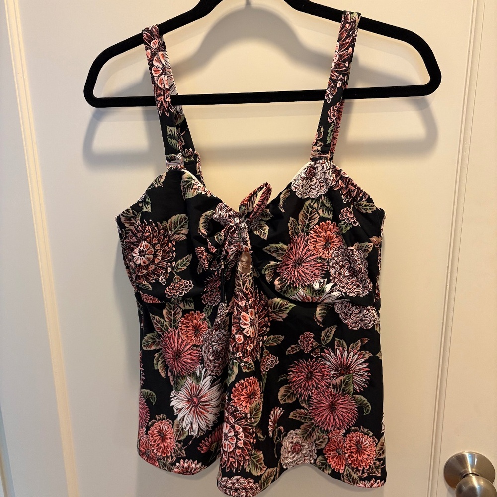 Raisins Curve Tankini Top